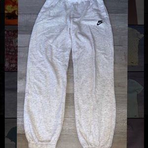 Nike Sweatpants